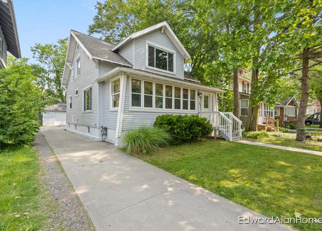 Property at 187 W 16th St, Holland, MI 49423, 4 beds, 2 baths