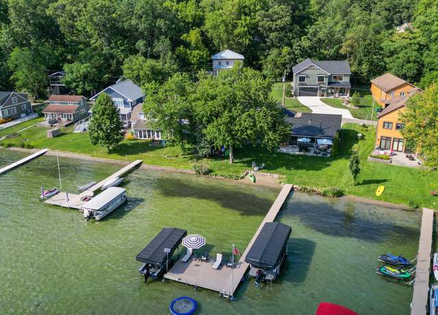 Property at 21433 North Shore Dr, Sturgis, MI 49091, 8 beds, 5.5 baths
