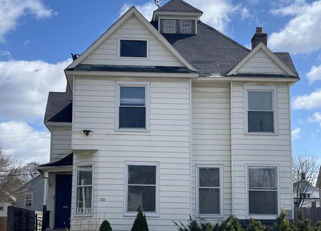 Property at 930 Jefferson Ave SE, Grand Rapids, MI 49507, 5 beds, 2 baths