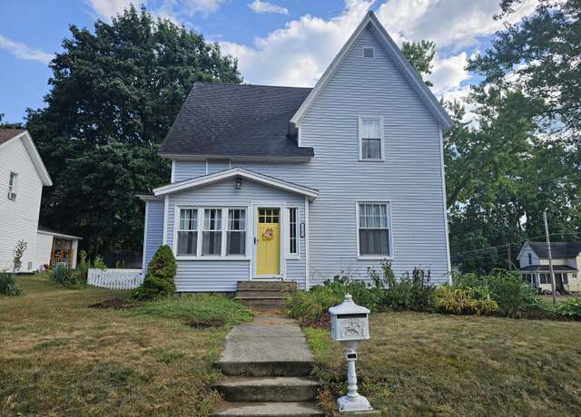 Property at 121 W Ann St, Belding, MI 48809, 4 beds, 2 baths