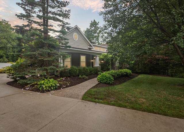Property at 13202 Deer Creek Dr, South Haven, MI 49090, 4 beds, 4.5 baths