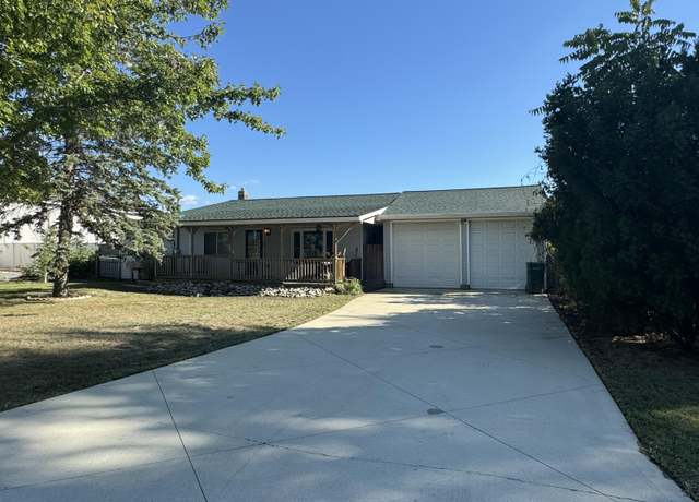 Property at 11316 Michigan Ave, Nunica, MI 49448, 3 beds, 1 bath