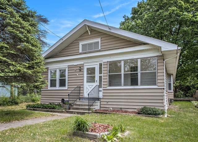 Property at 40 Eldredge St, Battle Creek, MI 49037, 2 beds, 1 bath