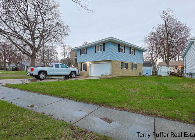 Property at 1189 Woodside Rd, Muskegon, MI 49441, 4 beds, 3 baths