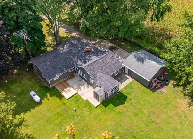 Property at 9299 D Dr N, Battle Creek, MI 49014, 3 beds, 2 baths