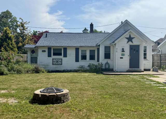 Property at 310 Van Buren St, South Haven, MI 49090, 3 beds, 2 baths
