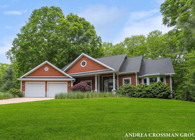 Property at 17098 Donahue Woods Dr, West Olive, MI 49460, 5 beds, 3 baths