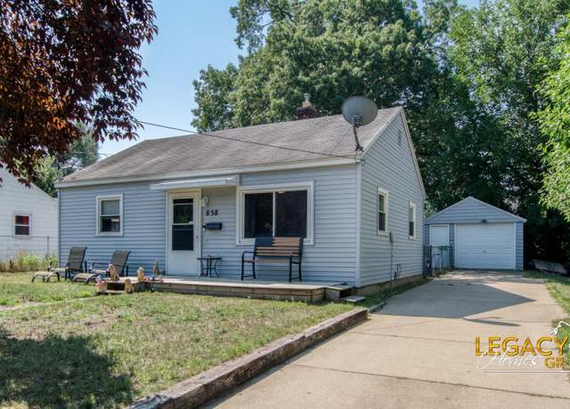 Property at 858 33rd St SW, Wyoming, MI 49509, 2 beds, 1 bath