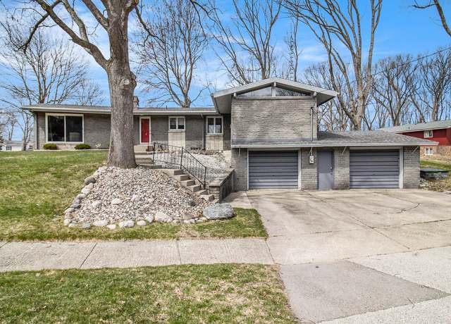 Property at 921 Woodlawn, Ludington, MI 49431, 3 beds, 3 baths
