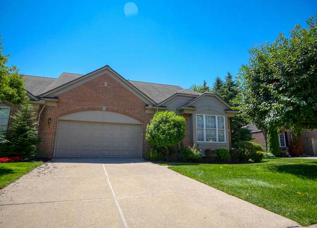 Property at 1322 Copper Cir, Rochester, MI 48306, 3 beds, 3 baths