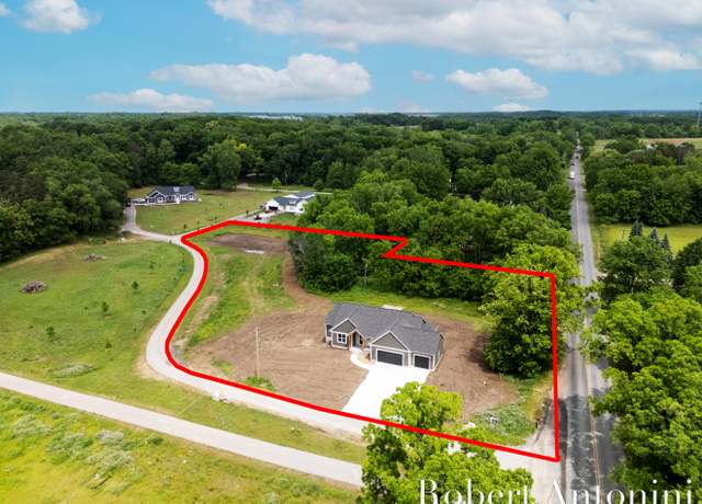Property at 6691 Egan Ave SE, Caledonia, MI 49316, 4 beds, 3.5 baths