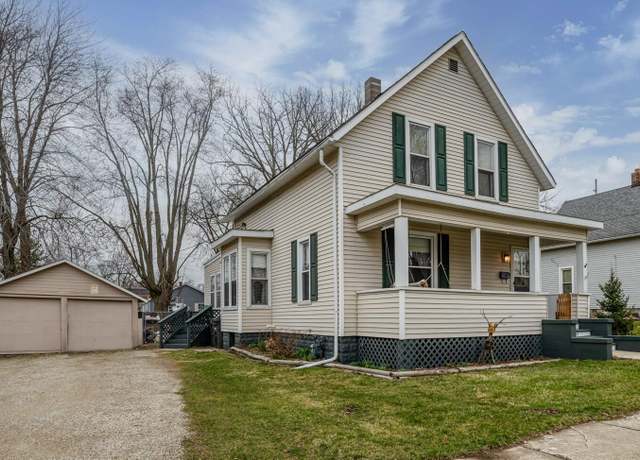 Property at 109 Sycamore St E, Three Oaks, MI 49128, 3 beds, 1.5 baths