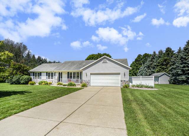 Property at 4479 Floyd Ave SW, Grandville, MI 49418, 5 beds, 3 baths