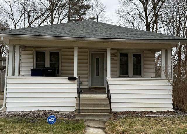 Property at 2844 Mackin Rd, Flint, MI 48504, 2 beds, 1 bath