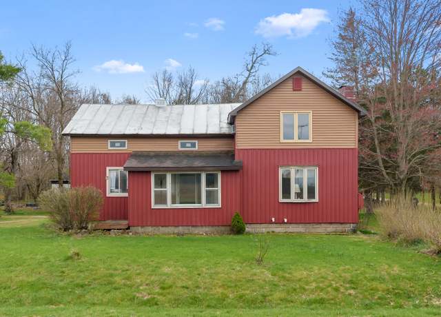 Property at 30297 County Road 388, Gobles, MI 49055, 3 beds, 1 bath