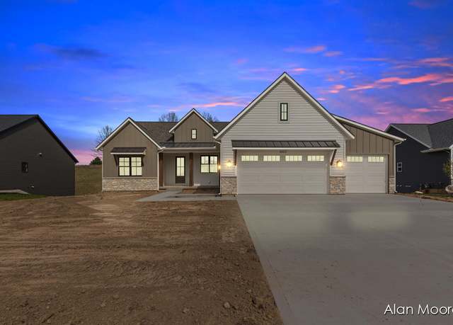 Property at 6622 Walnut Run Dr NE, Rockford, MI 49341, 3 beds, 2.5 baths