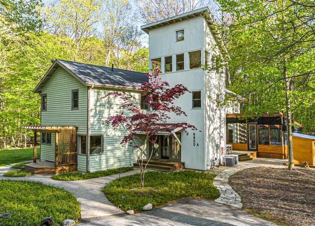 Property at 6800 Harbert Rd, Harbert, MI 49115, 4 beds, 2.5 baths