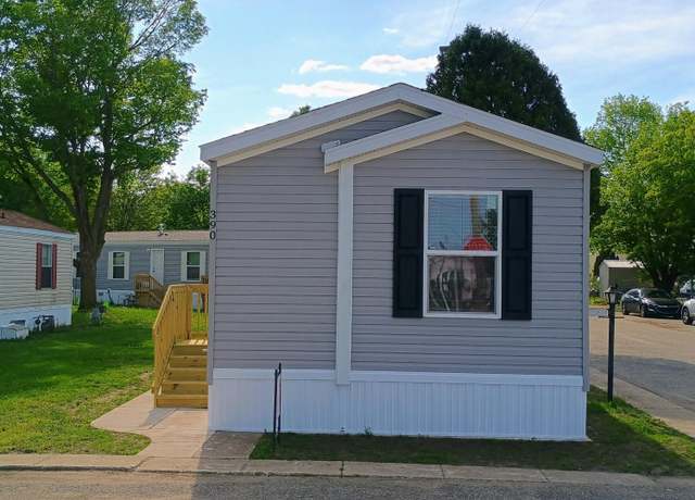 Property at 390 12th St, Plainwell, MI 49080, 2 beds, 1 bath