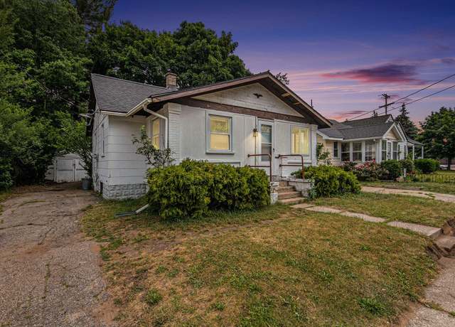 Property at 1137 Merrifield St SE, Grand Rapids, MI 49507, 2 beds, 1.5 baths