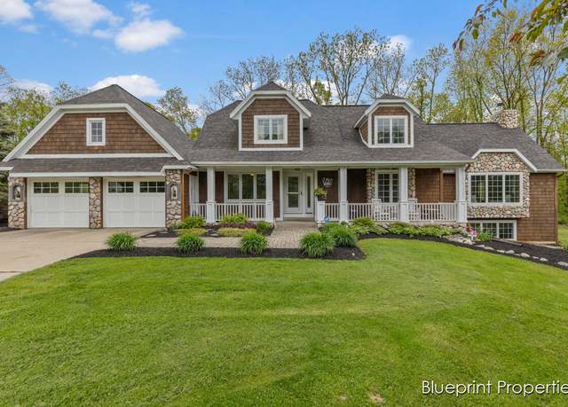 Property at 6269 Egypt Valley Ave NE, Rockford, MI 49341, 5 beds, 3.5 baths