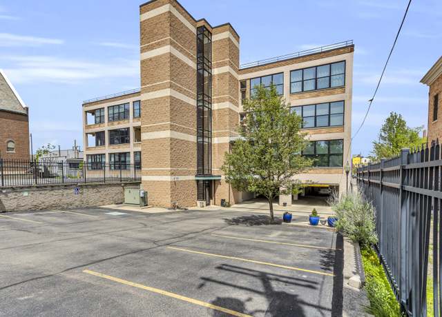 Property at 109 W Washington Ave #16, Jackson, MI 49201, 2 beds, 2 baths