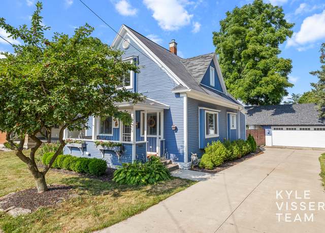 Property at 725 Gladstone Dr SE, East Grand Rapids, MI 49506, 3 beds, 2 baths