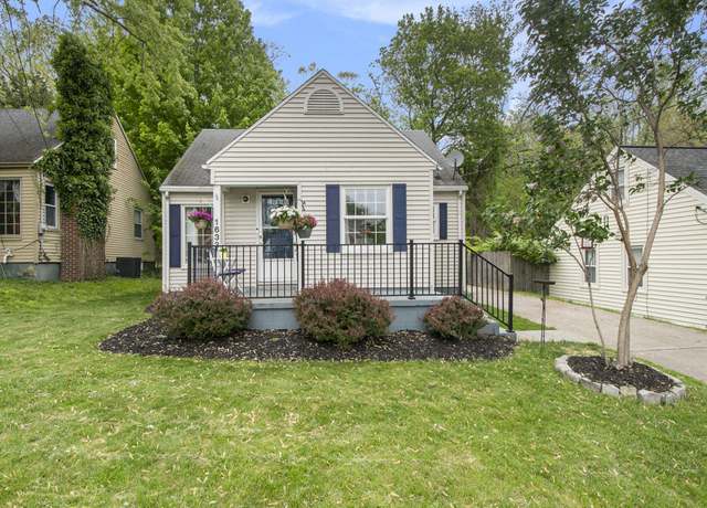 Property at 1633 Shangrai La Dr SE, Grand Rapids, MI 49508, 4 beds, 2 baths
