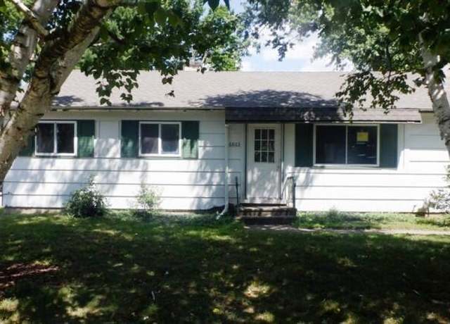 Property at 6803 Bluegrass St, Portage, MI 49024, 3 beds, 1.5 baths
