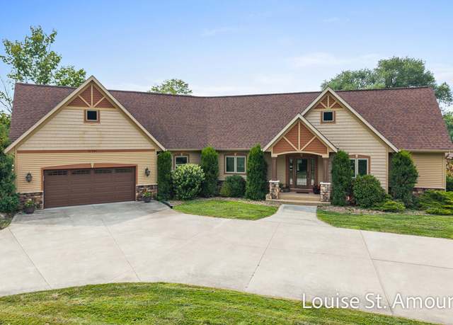 Property at 17797 168th Ave, Spring Lake, MI 49456, 3 beds, 2.5 baths