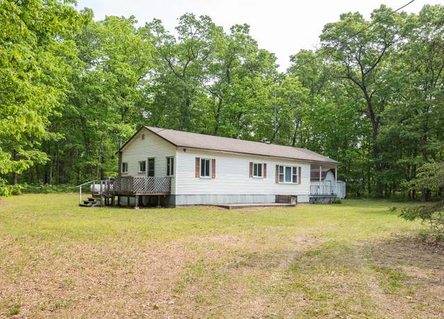 Property at 6970 W 8 Mile Rd, Irons, MI 49644, 3 beds, 1.5 baths
