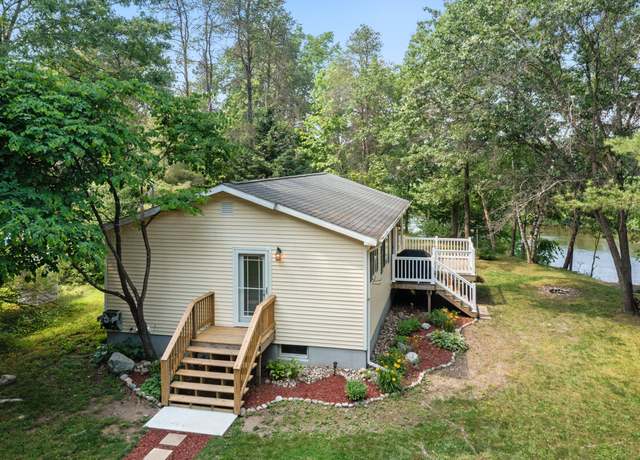 Property at 18678 Lawrence Dr, Stanwood, MI 49346, 2 beds, 1 bath