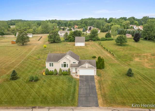 Property at 4233 Ives Farm Ln NE, Cedar Springs, MI 49319, 4 beds, 2 baths