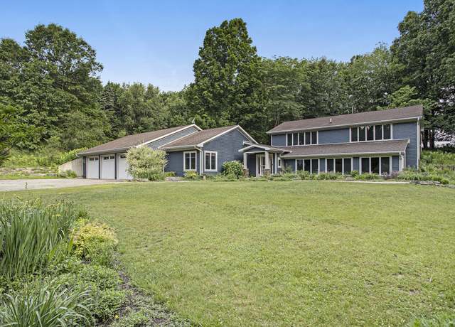 Property at 16460 15 Mile Rd, Marshall, MI 49068, 3 beds, 2.5 baths
