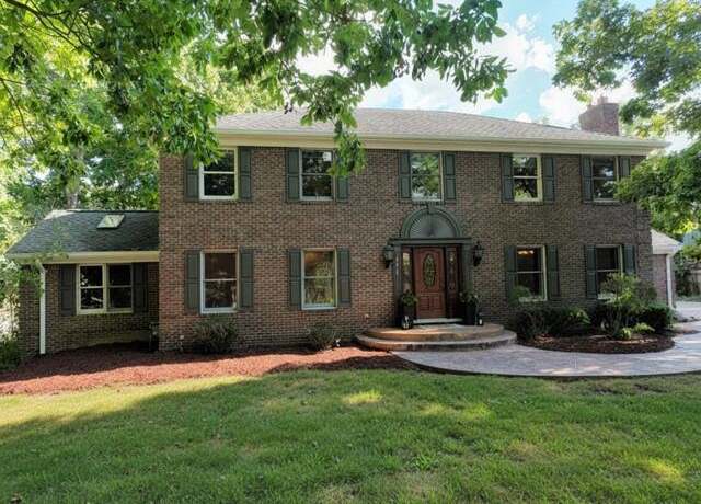 Property at 8415 Bridge Rd, Grosse Ile, MI 48138, 5 beds, 3.5 baths