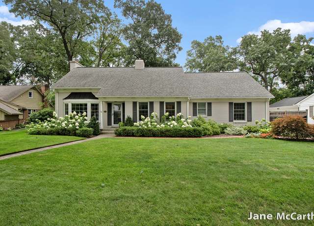 Property at 1034 Monterey Dr SE, East Grand Rapids, MI 49506, 4 beds, 3.5 baths