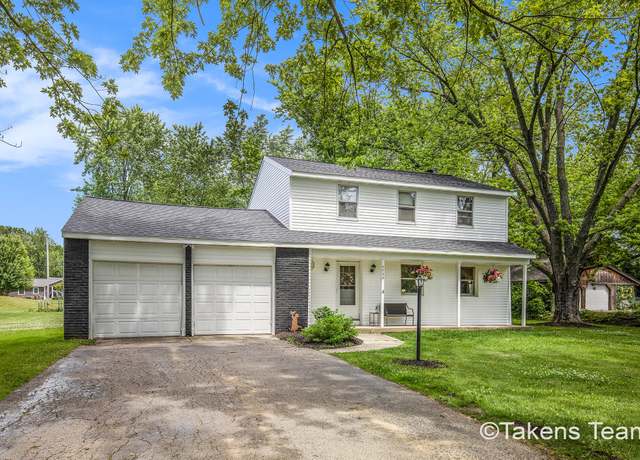 Property at 4223 Burton St SE, Kentwood, MI 49546, 3 beds, 1.5 baths