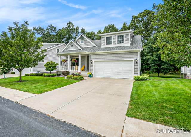 Property at 623 Parkview Ave, Spring Lake, MI 49456, 4 beds, 3 baths