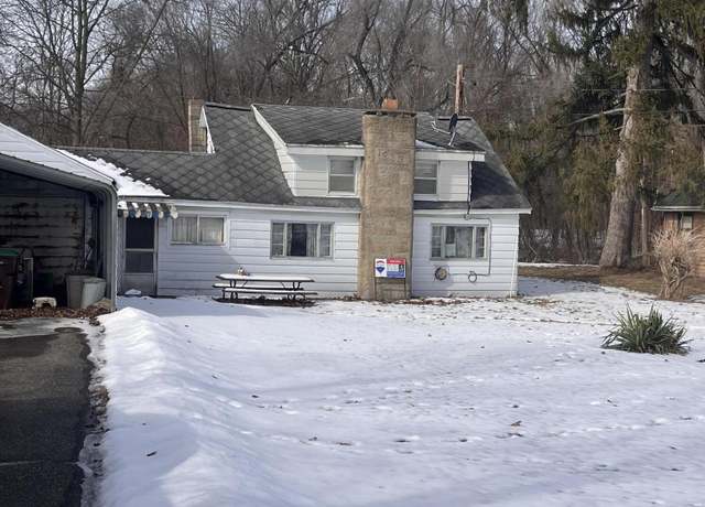 Property at 1033 N Clark St, Albion, MI 49224, 4 beds, 1 bath