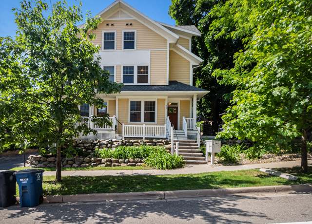 Property at 922 Catherine St, Ann Arbor, MI 48104, 4 beds, 3.5 baths