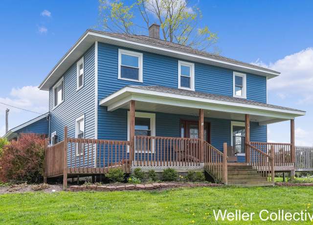 Property at 3460 13 Mile Rd NW, Sparta, MI 49345, 5 beds, 2 baths