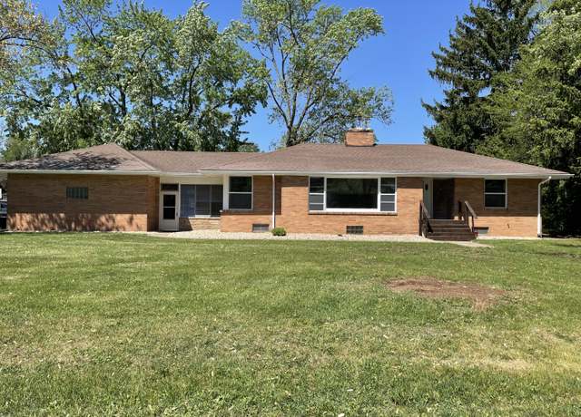 Property at 1648 Columbus Ave, Benton Harbor, MI 49022, 4 beds, 2 baths