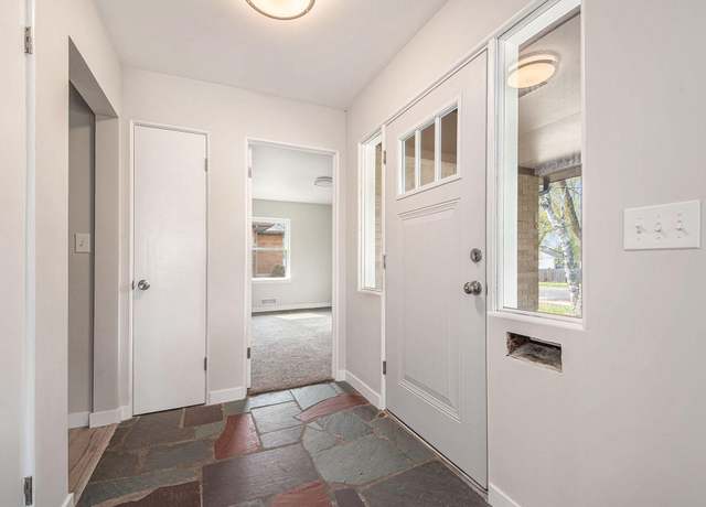 Property at 1666 Adams St SE, Grand Rapids, MI 49506, 3 beds, 1.5 baths