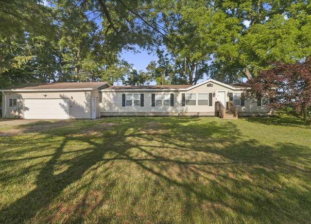 Property at 65484 Parkwood Ct, Paw Paw, MI 49079, 3 beds, 2 baths