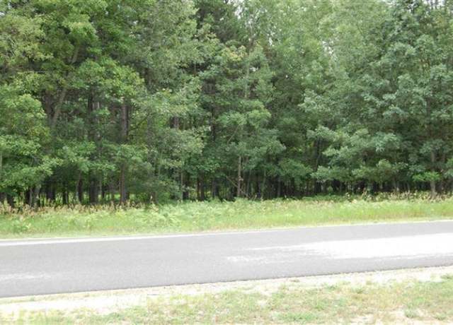 Property at 6964 Clubhouse Dr E, Canadian Lakes, MI 49346