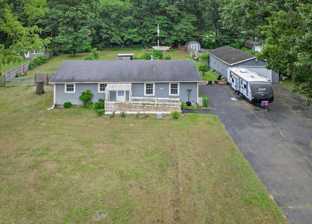 Property at 70661 Dennis Dr, Niles, MI 49120, 3 beds, 1 bath