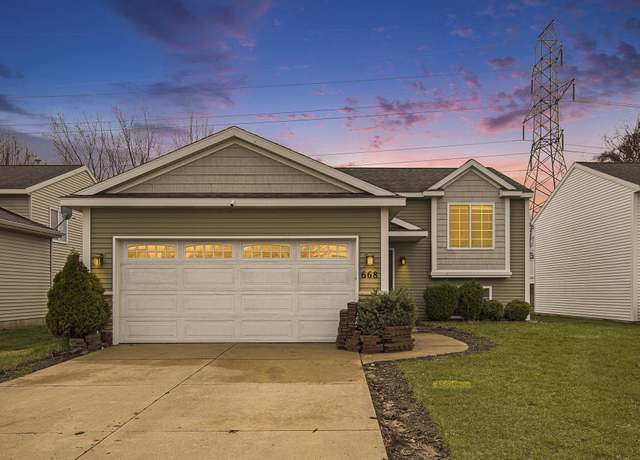 Property at 668 Silverbrook Dr SE, Kentwood, MI 49548, 4 beds, 2 baths