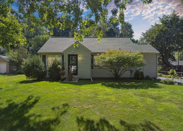 Property at 2527 Ashton Rd, Jackson, MI 49203, 3 beds, 1.5 baths