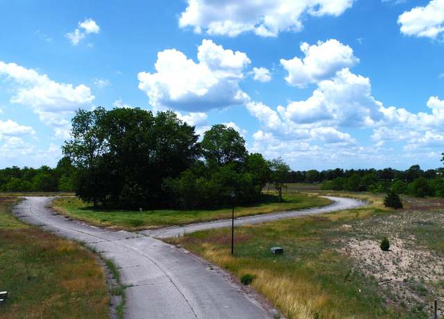 Property at 3 Caroline Ct, Edwardsburg, MI 49112
