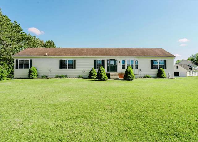 Property at 2098 Fisher Ct, Howell, MI 48855, 4 beds, 3 baths