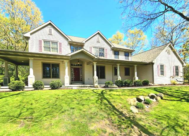 Property at 6290 E Bay Ln, Richland, MI 49083, 4 beds, 2.5 baths